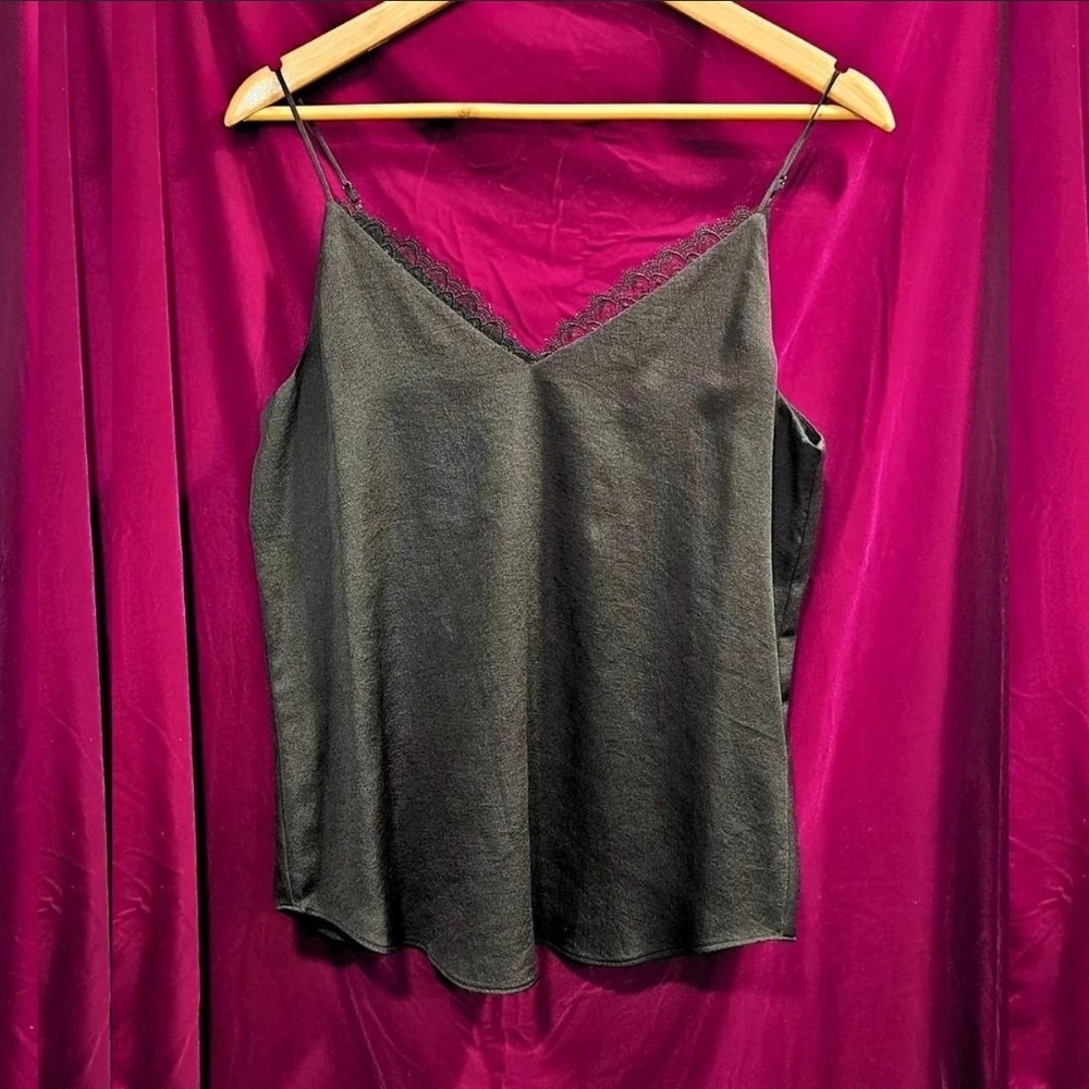 EXPRESS Lace Trim Cami Top size Small PETITE - in black